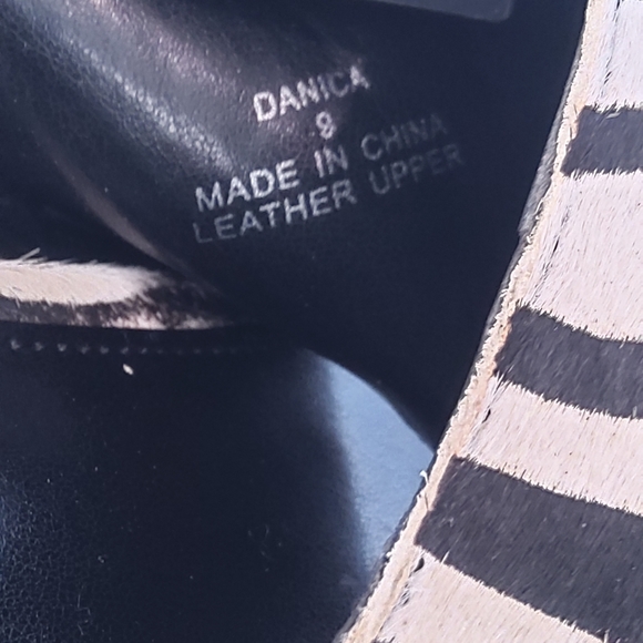 Villa Rouge zibra print calf fur white black square toe sandals - Picture 6 of 12